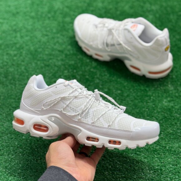 Nike Air Max Plus Utility Low Mens Sportswear Shoes White FJ4232-100 VNDS Sz 9